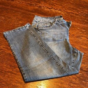 Size 18x jean capris by Earl Jean